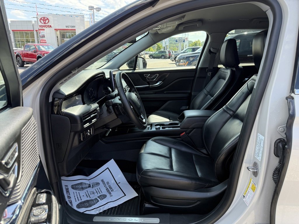 Used 2022 Lincoln Corsair AWD w/ Equipment Group 101A image 14