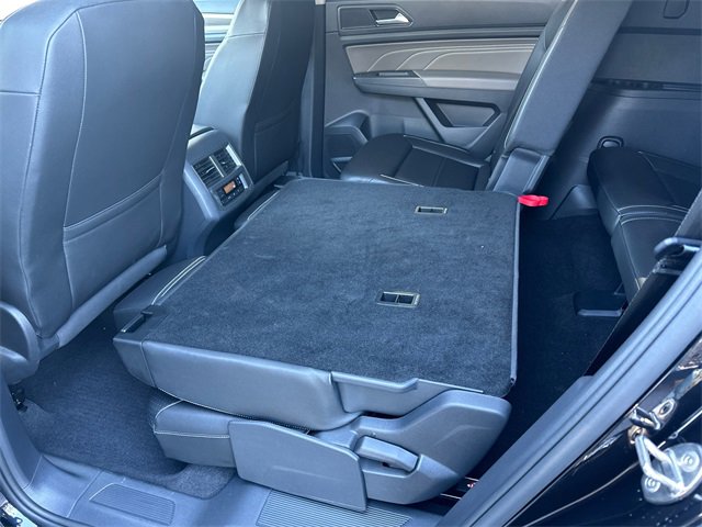 Used 2023 Volkswagen Atlas SE w/ Panoramic Sunroof Package image 11