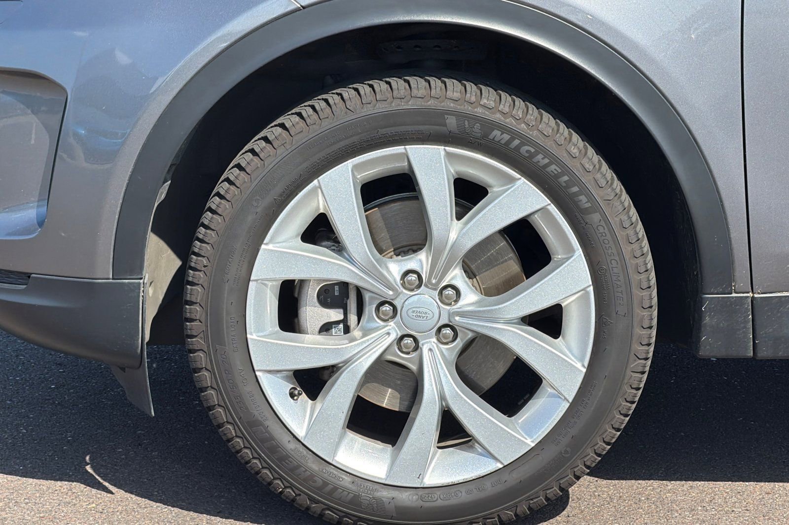 Used 2022 Land Rover Discovery Sport SE AWD/4WD image 27