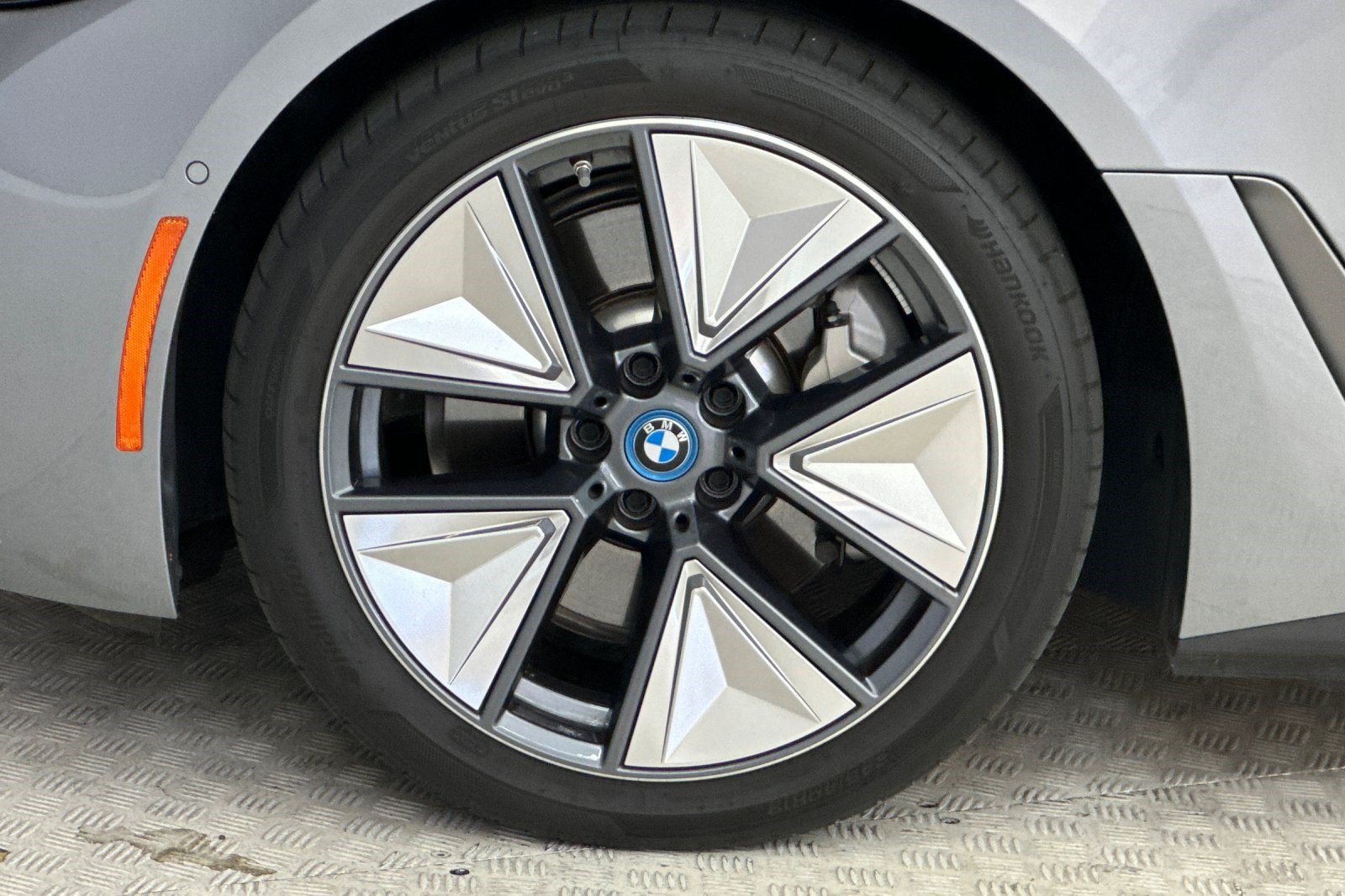 Certified 2024 BMW i4 eDrive40 w/ Premium Package RWD image 12