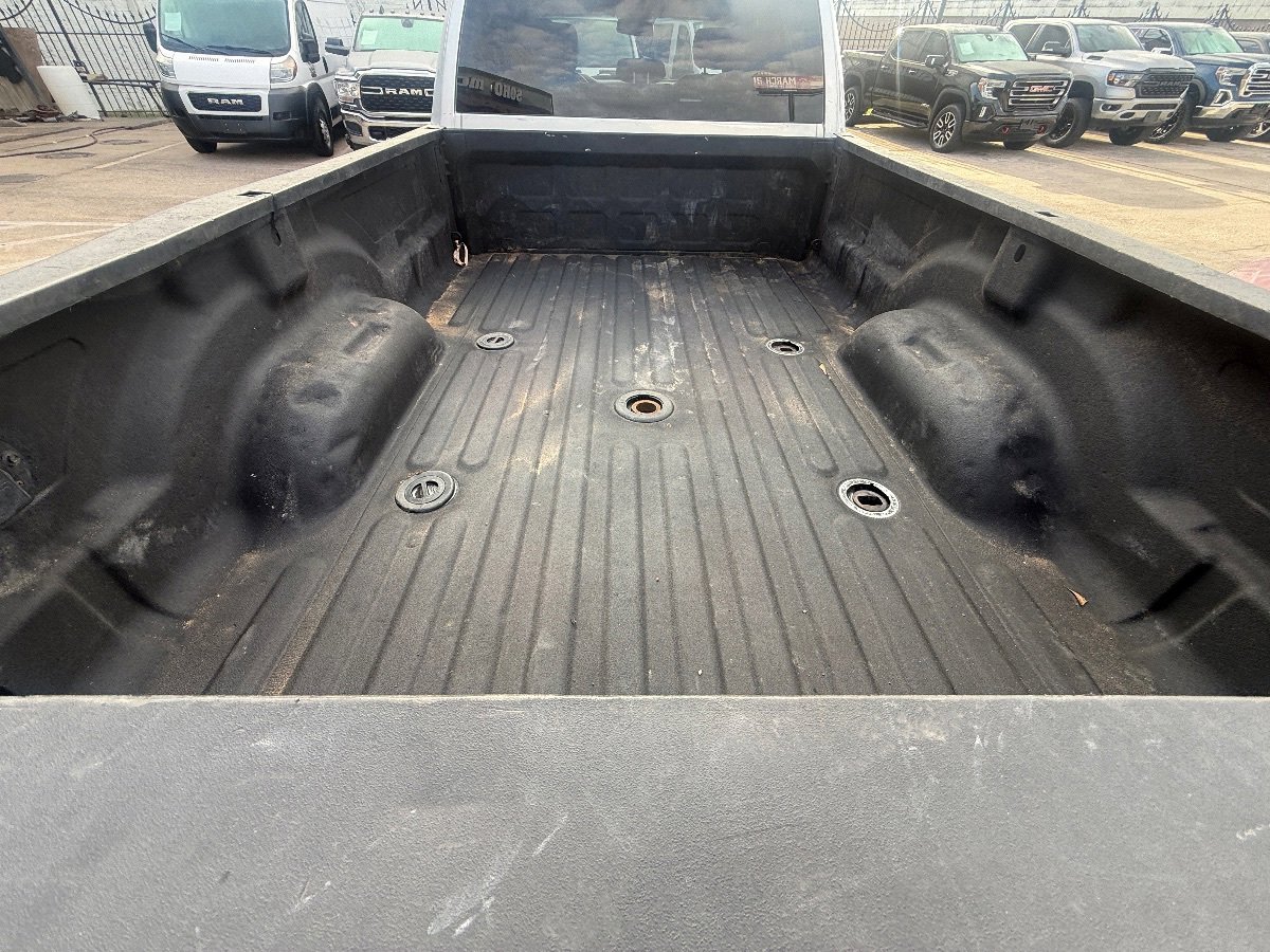 Used 2018 RAM 3500 Tradesman w/ Chrome Appearance Group AWD/4WD image 7
