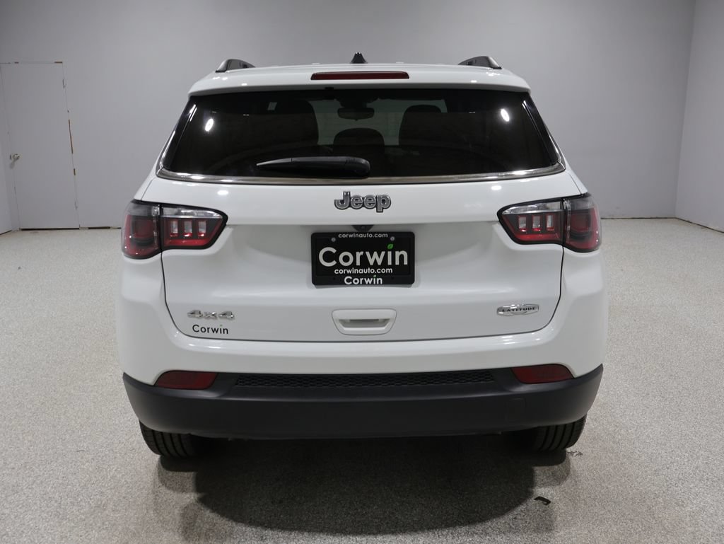 Used 2024 Jeep Compass Latitude AWD/4WD video 3