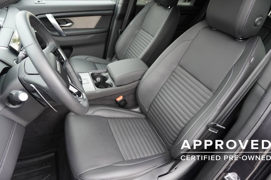 Used 2025 Land Rover Discovery Sport Dynamic SE image 20