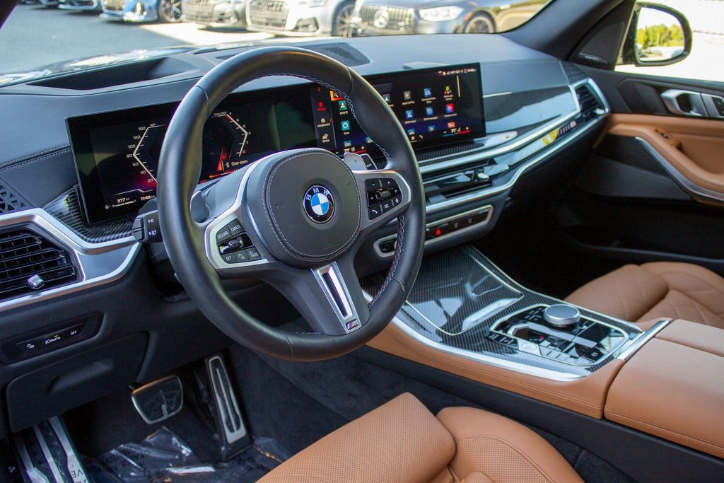 Used 2025 BMW X5 M60i w/ Climate Comfort Package image 11