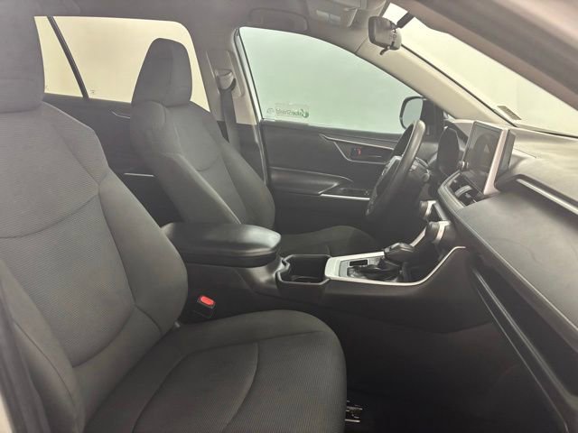 Used 2023 Toyota RAV4 LE image 18