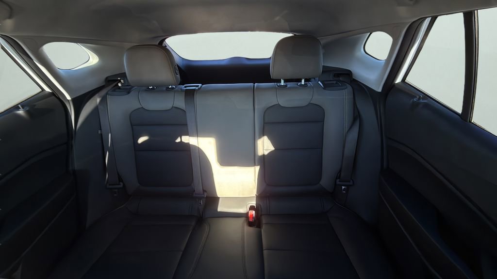 Used 2024 Chevrolet Trax ACTIV image 13