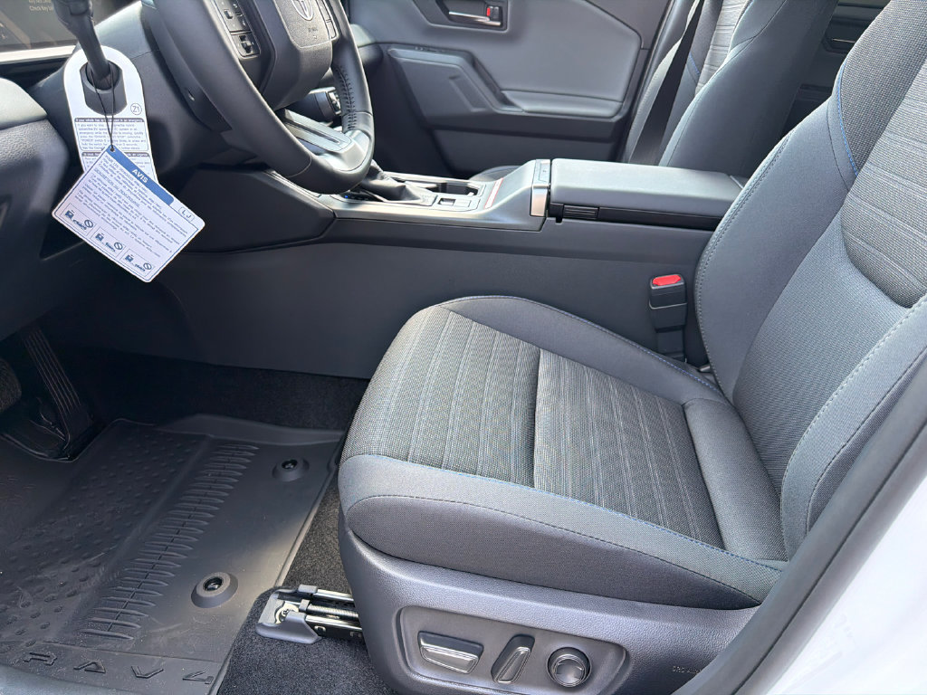 New 2026 Toyota RAV4 SE w/ Convenience Package AWD/4WD image 17