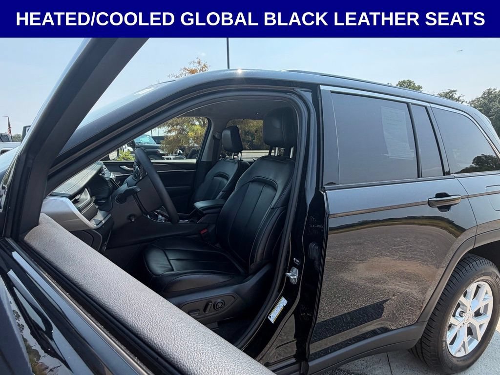 Used 2023 Jeep Grand Cherokee Limited w/ Luxury Tech Group II AWD/4WD image 4