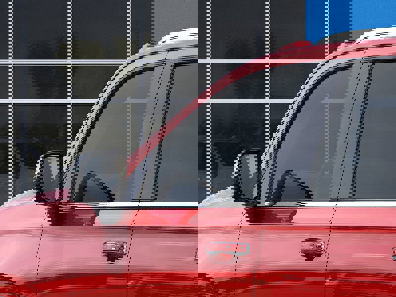 New 2025 Chevrolet Suburban Premier image 12