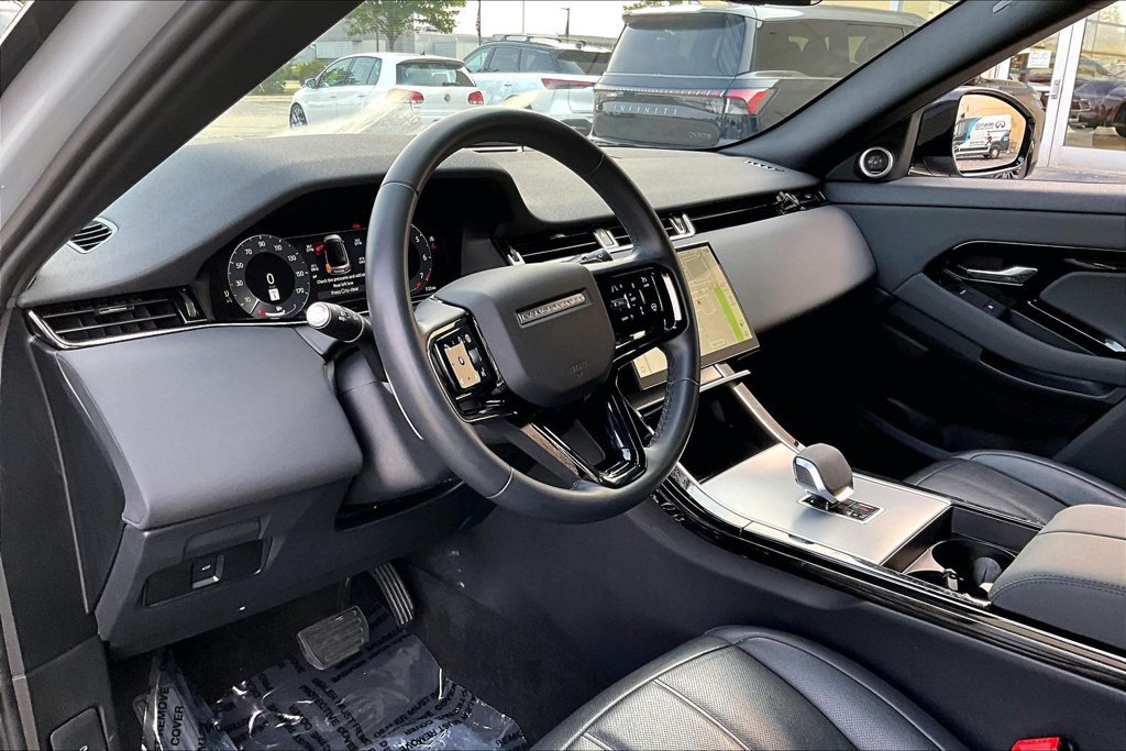 Used 2024 Land Rover Range Rover Evoque S AWD/4WD image 16