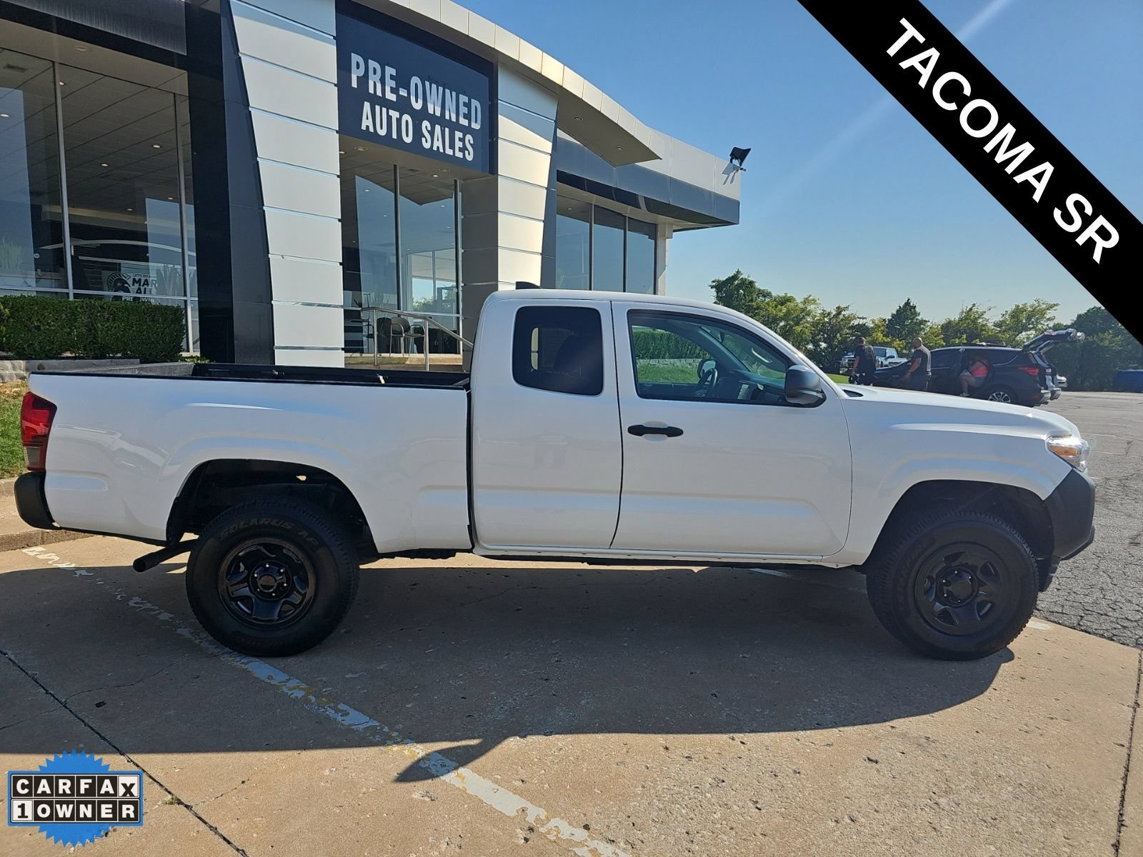Used 2023 Toyota Tacoma SR RWD image 2