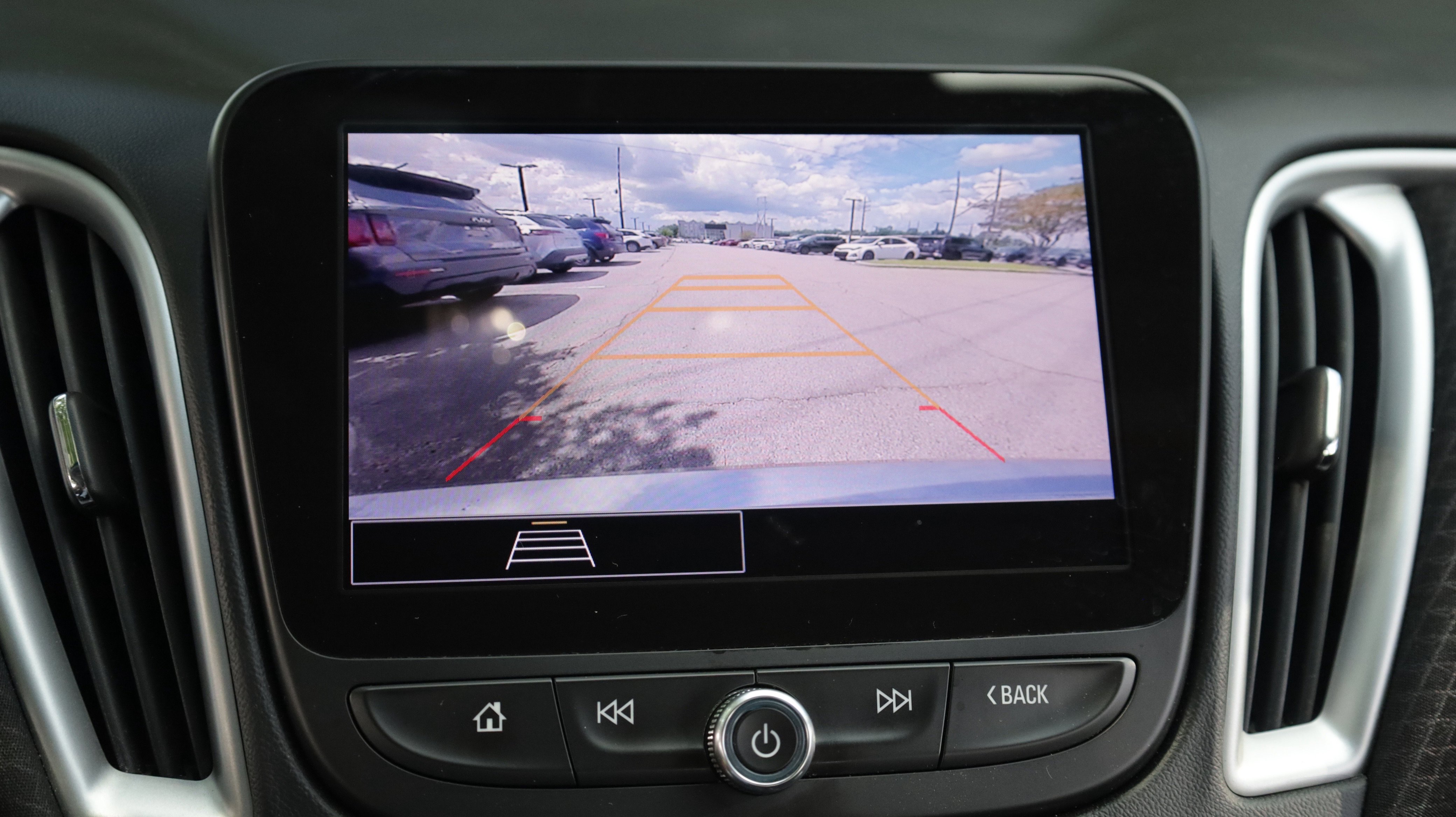 Used 2023 Chevrolet Malibu LT FWD image 20