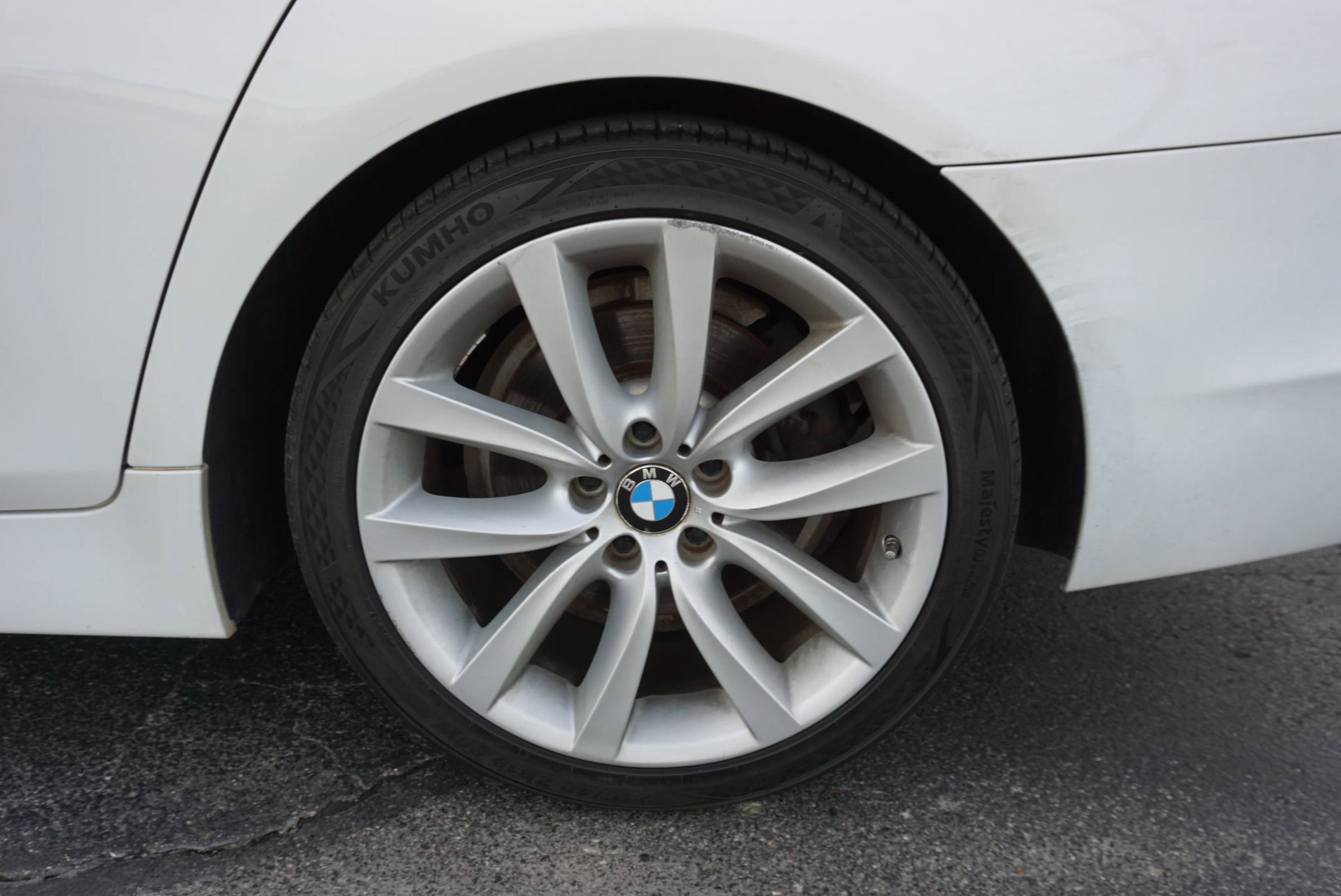 Used 2011 BMW 535i xDrive Sedan image 38