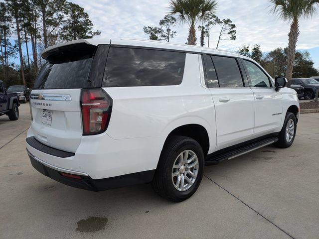 Used 2024 Chevrolet Suburban LT image 5