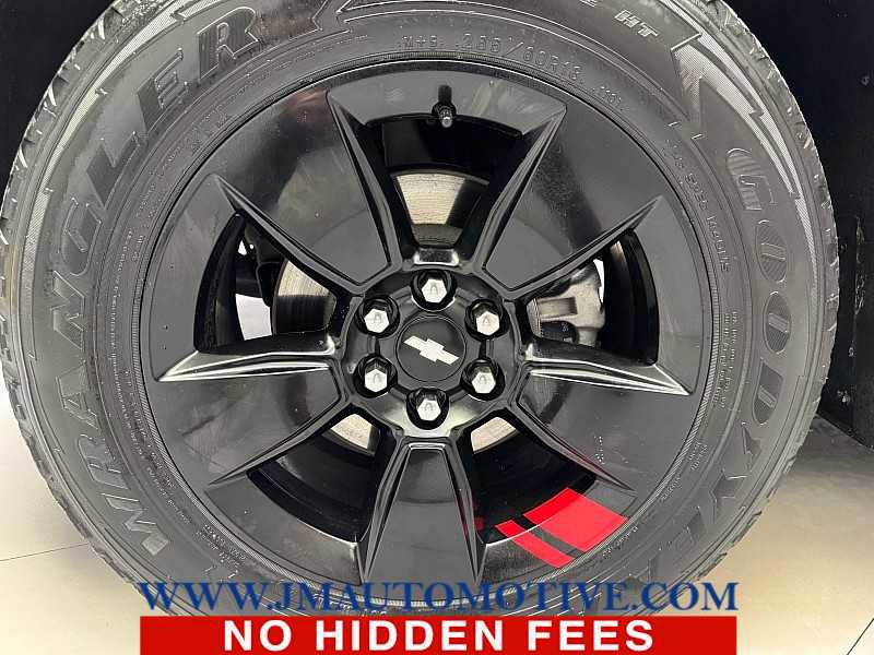 Used 2022 Chevrolet Colorado LT w/ Redline Special Edition image 9