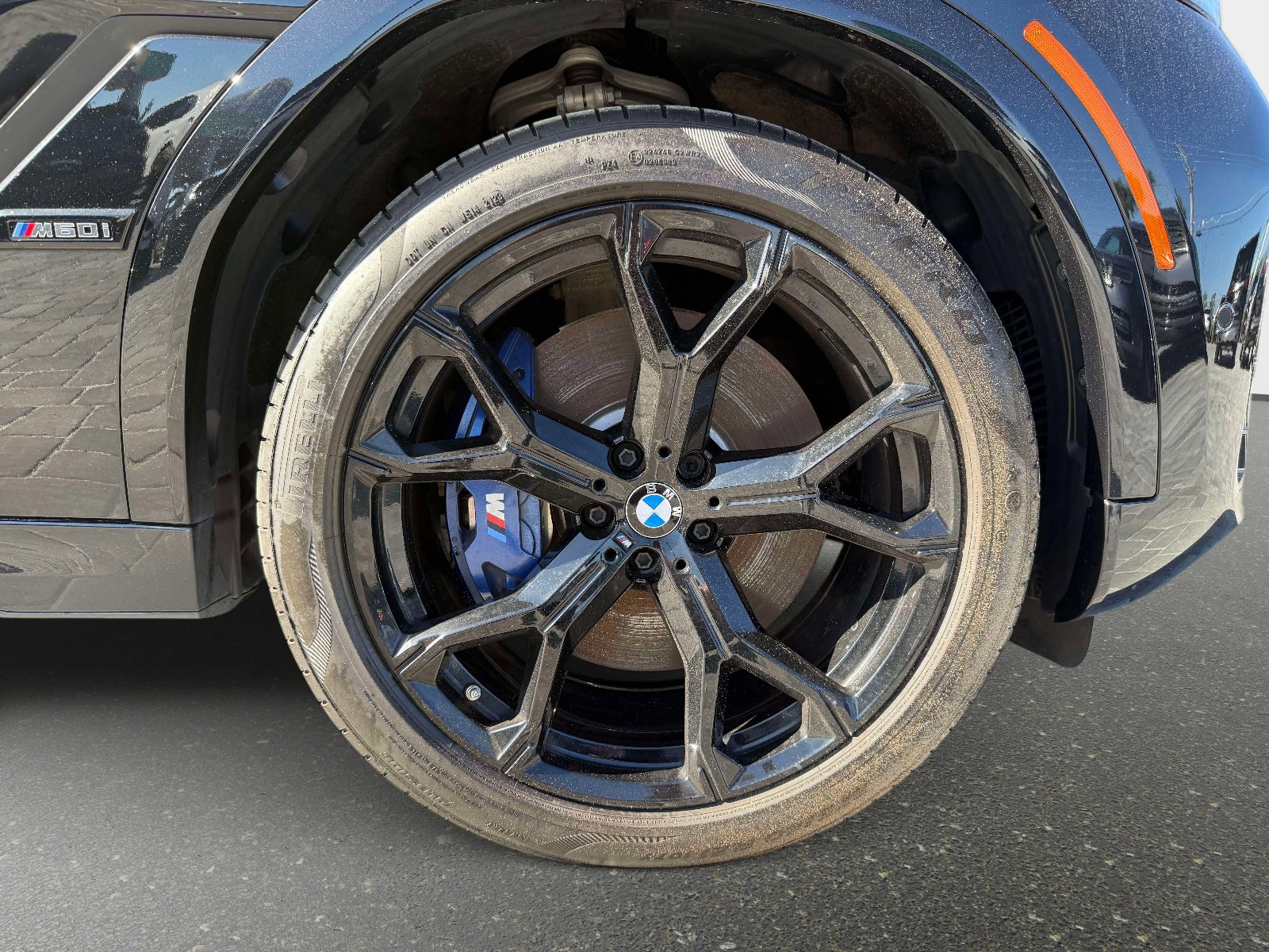 Used 2024 BMW X6 M60i AWD/4WD image 22