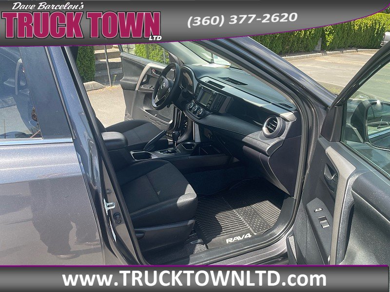 Used 2017 Toyota RAV4 LE w/ All Weather Liner Package AWD/4WD image 14