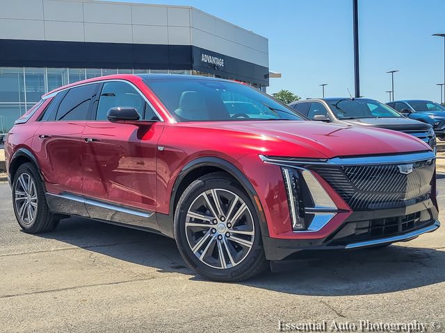 Used 2024 Cadillac Lyriq Luxury AWD/4WD video 1