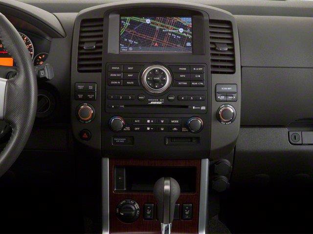 Used 2010 Nissan Pathfinder SE AWD/4WD image 16