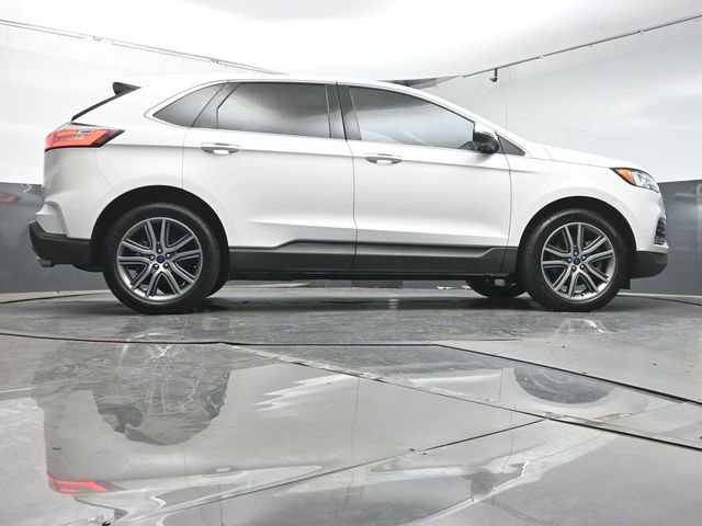 Used 2021 Ford Edge Titanium image 39