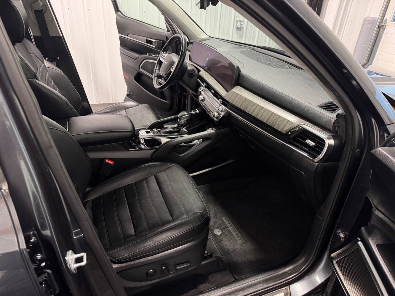 Used 2023 Kia Telluride SX Prestige X-Line AWD/4WD image 22