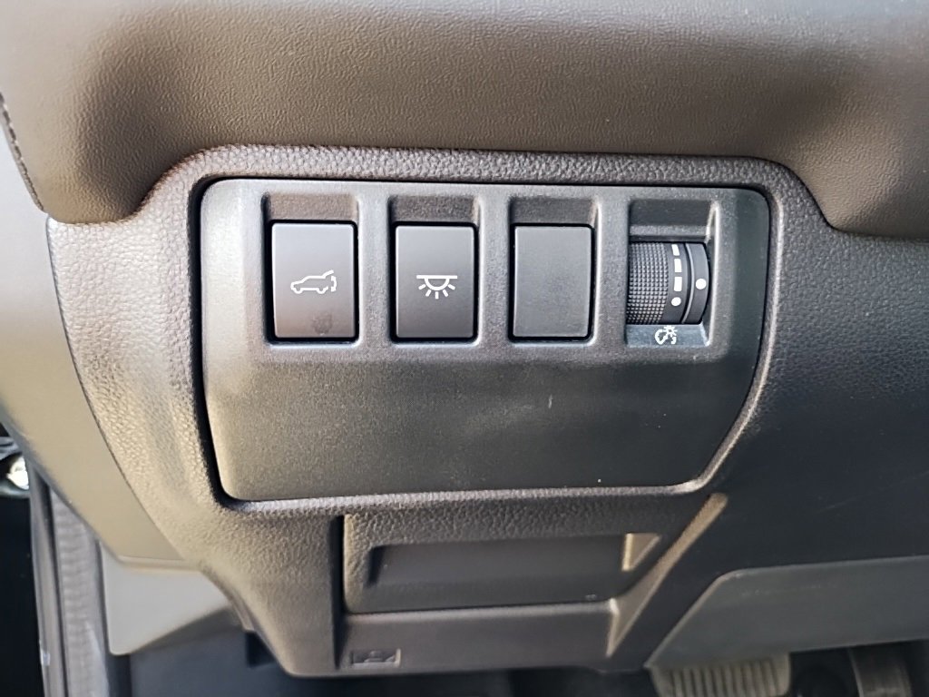 Used 2025 Subaru Ascent Bronze Edition image 26