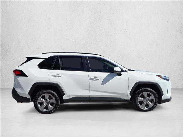 Used 2023 Toyota RAV4 XLE AWD/4WD image 4