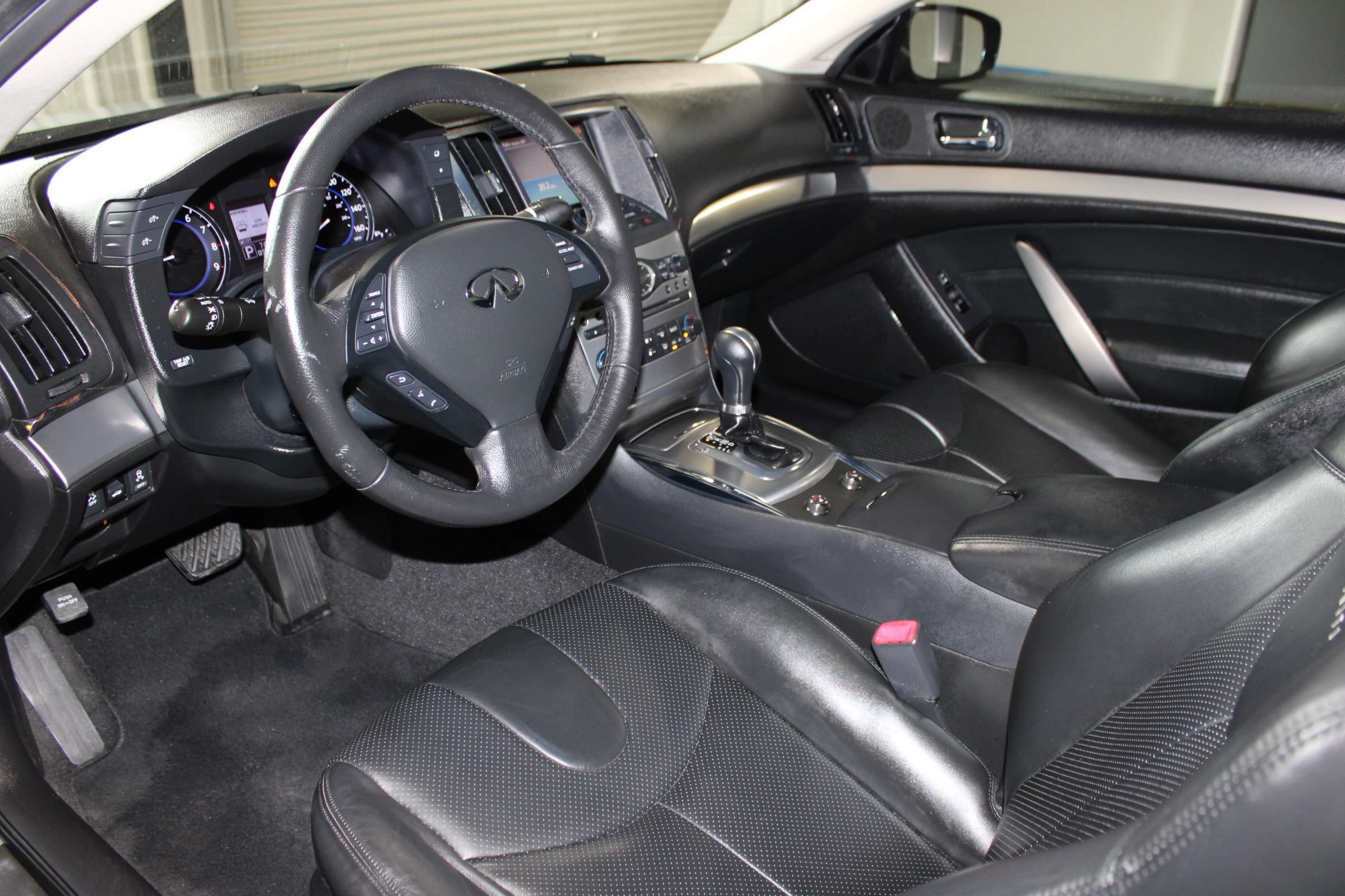 Used 2011 INFINITI G37 Journey w/ Premium Pkg RWD image 22