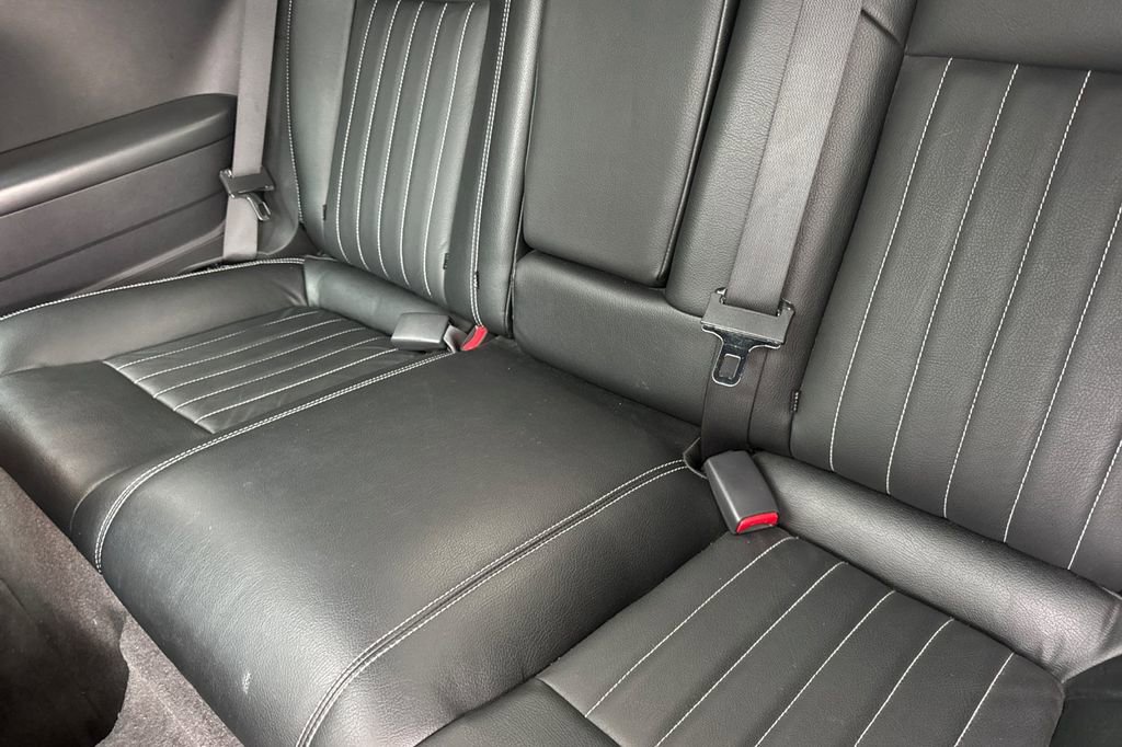 Used 2010 Dodge Challenger R/T w/ Mopar 10 Pkg image 8