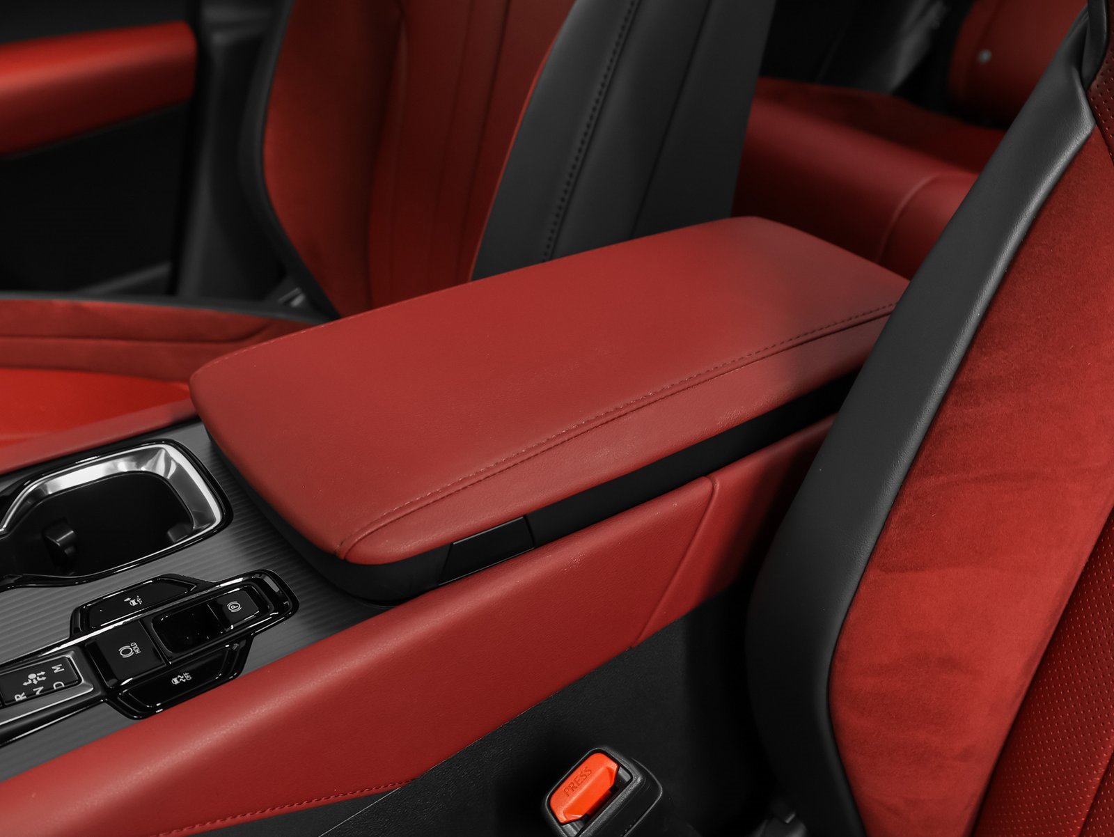 Used 2023 Lexus RX 500h F Sport image 39