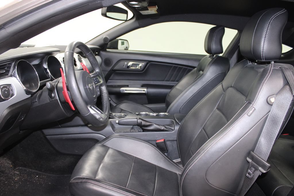 Used 2017 Ford Mustang GT Premium w/ Equipment Group 401A RWD image 16