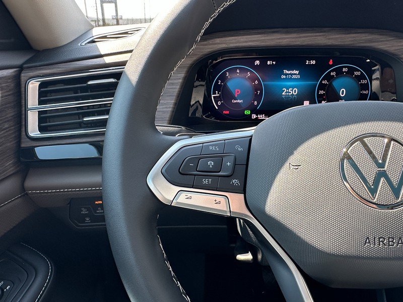 New 2025 Volkswagen Atlas SEL image 10