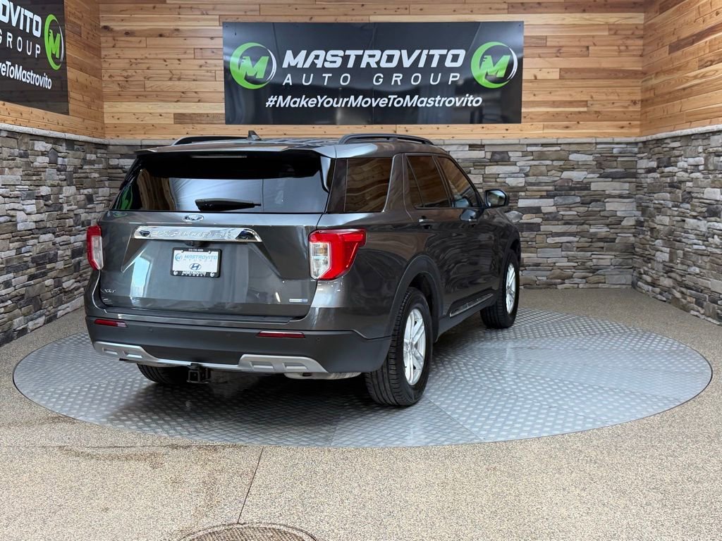 Used 2020 Ford Explorer XLT w/ Equipment Group 202A image 9