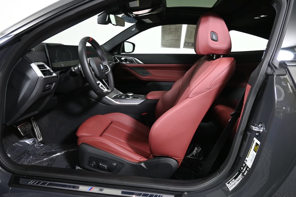 Used 2026 BMW 440i xDrive Coupe w/ Premium Package AWD/4WD image 3