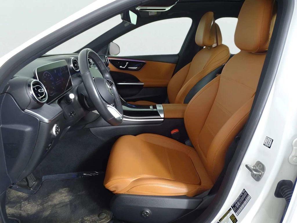 Used 2025 Mercedes-Benz C 300 4MATIC Sedan image 21