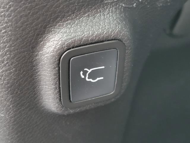 Used 2021 Jeep Cherokee Limited w/ Mopar Interior Package image 31