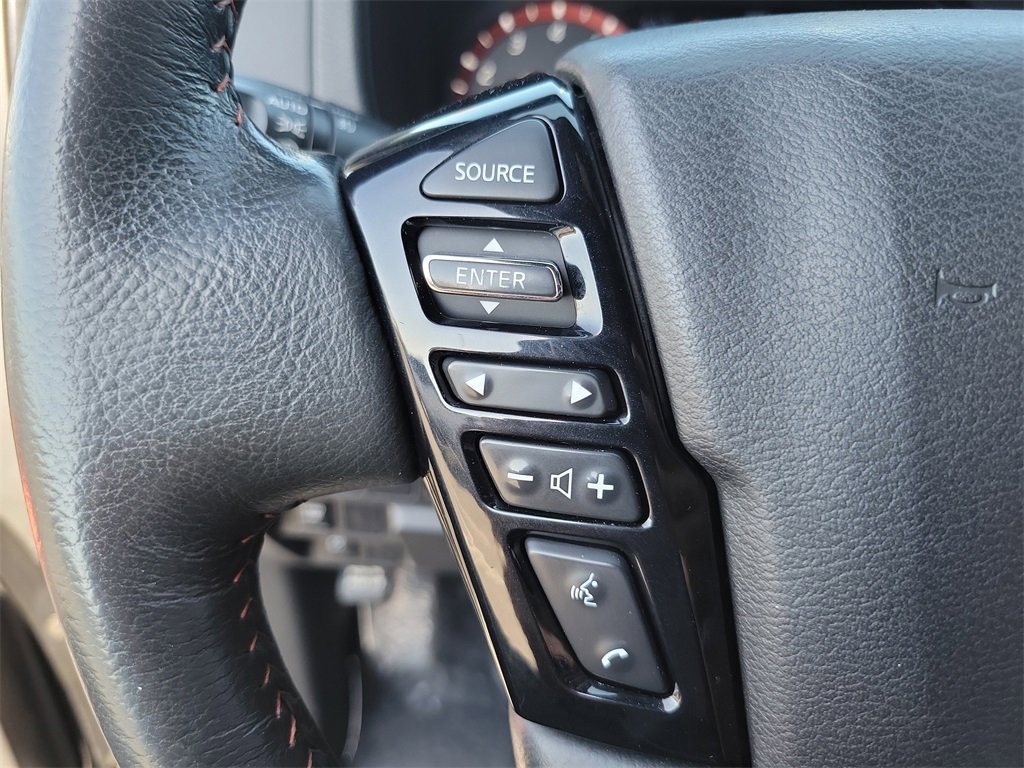 Used 2023 Nissan Frontier Pro-X w/ Pro Convenience Package image 6