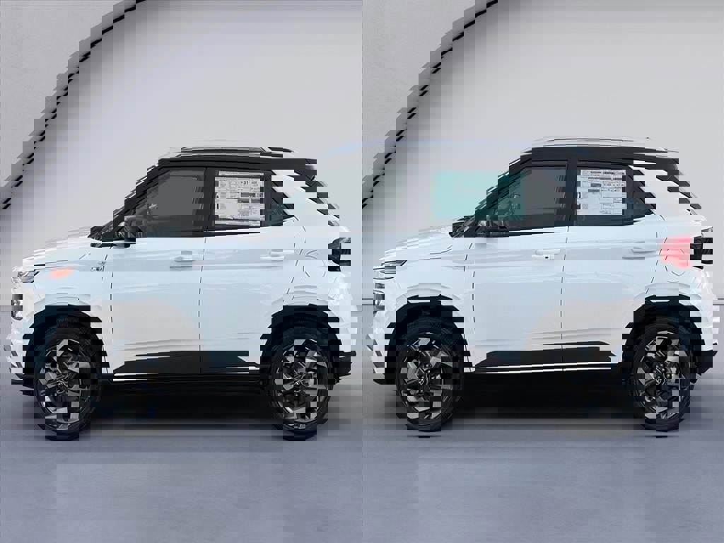 New 2026 Hyundai Venue SEL image 2
