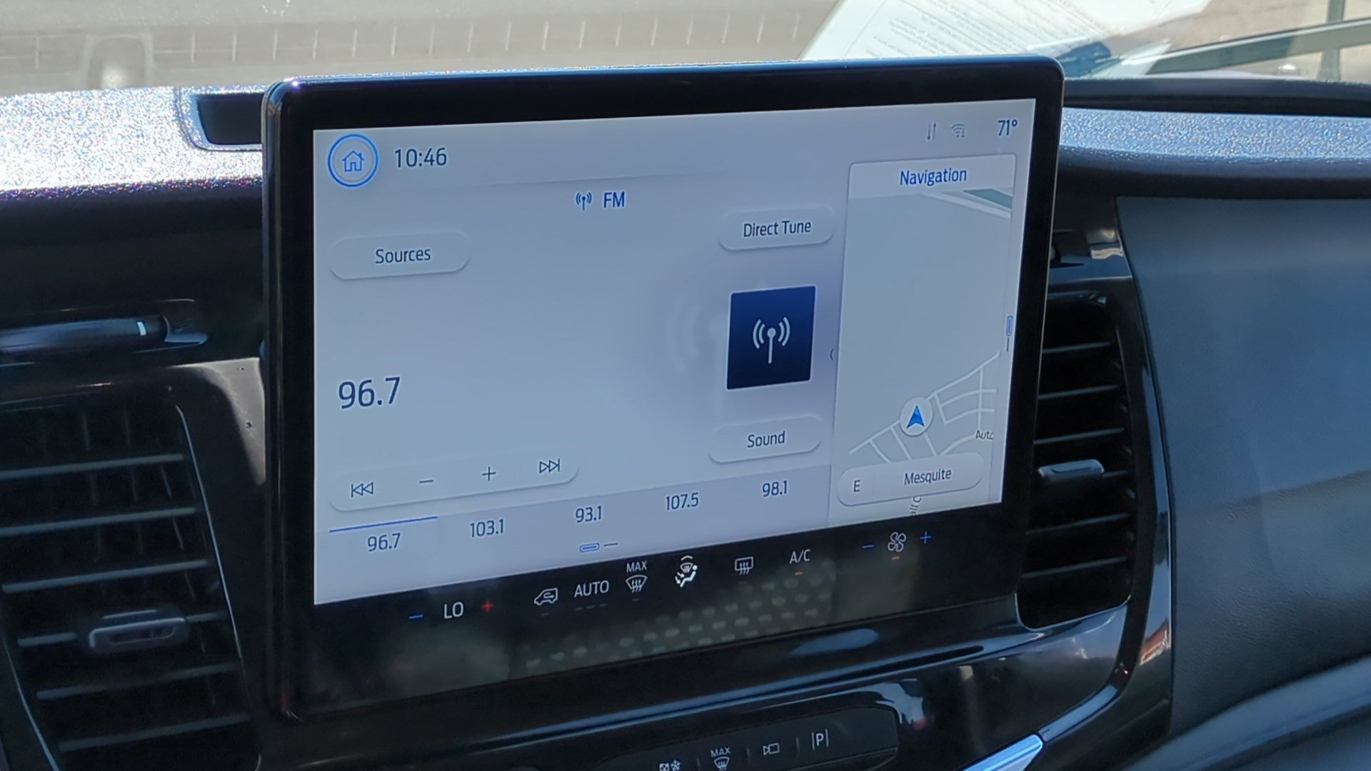 Used 2023 Ford Transit 350 XLT image 20