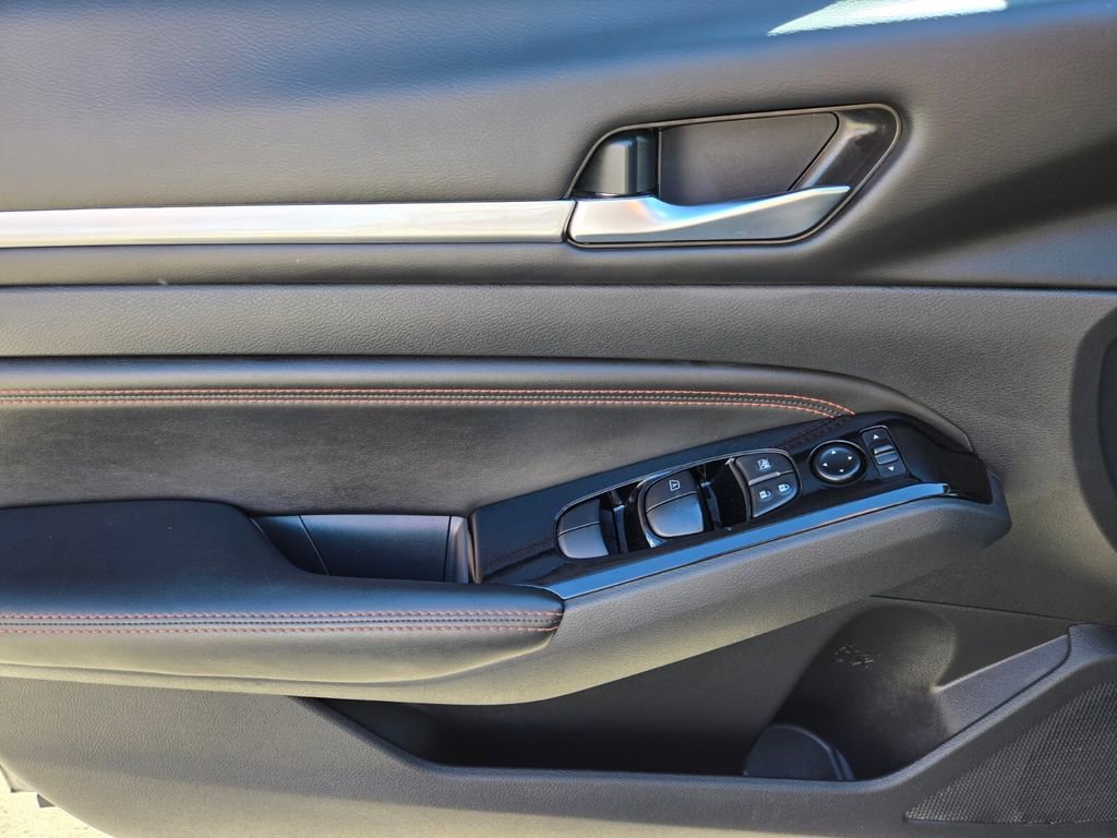 Certified 2023 Nissan Altima 2.5 SR FWD image 22