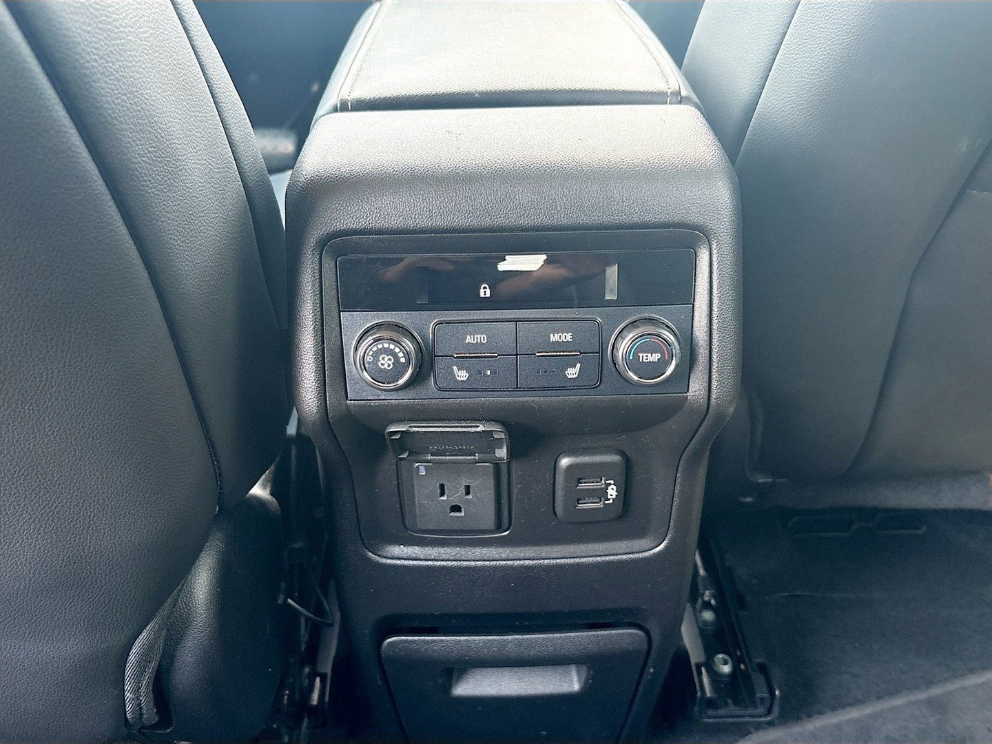 Used 2019 GMC Acadia Denali AWD/4WD image 26