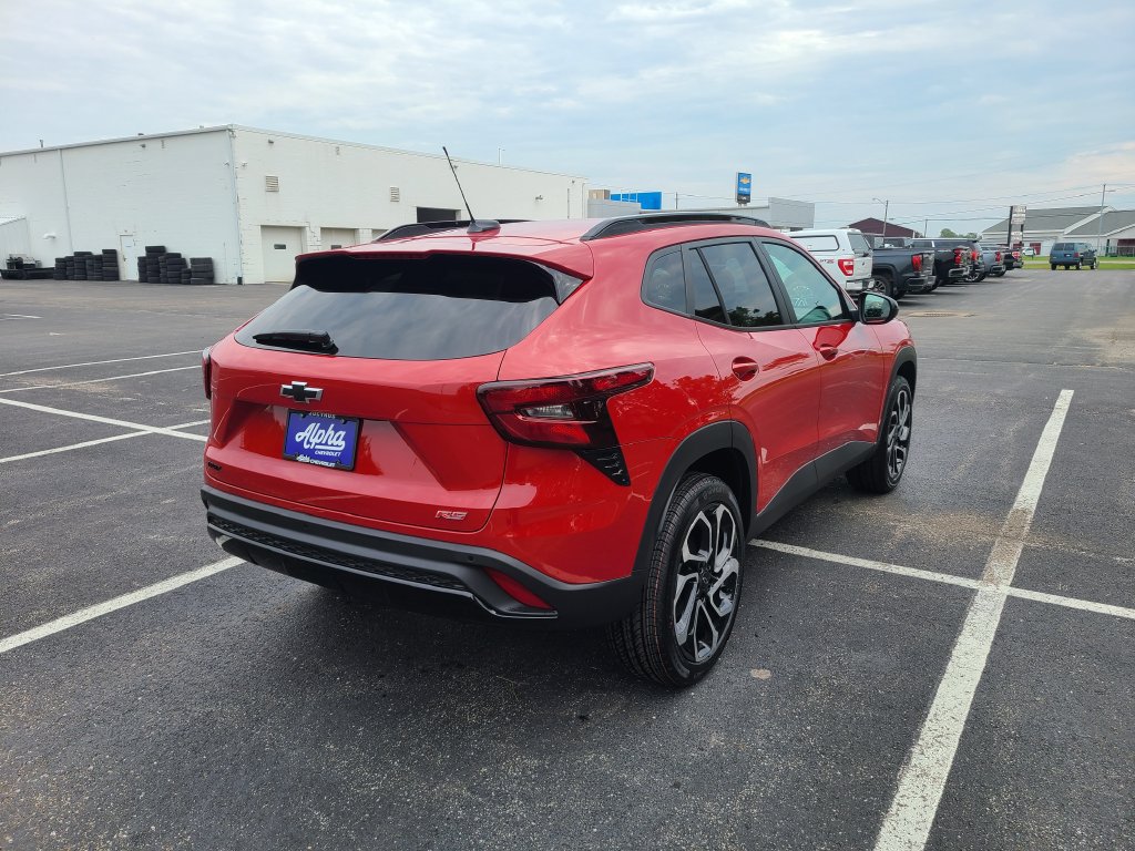 New 2026 Chevrolet Trax RS w/ Driver Confidence Package FWD image 7