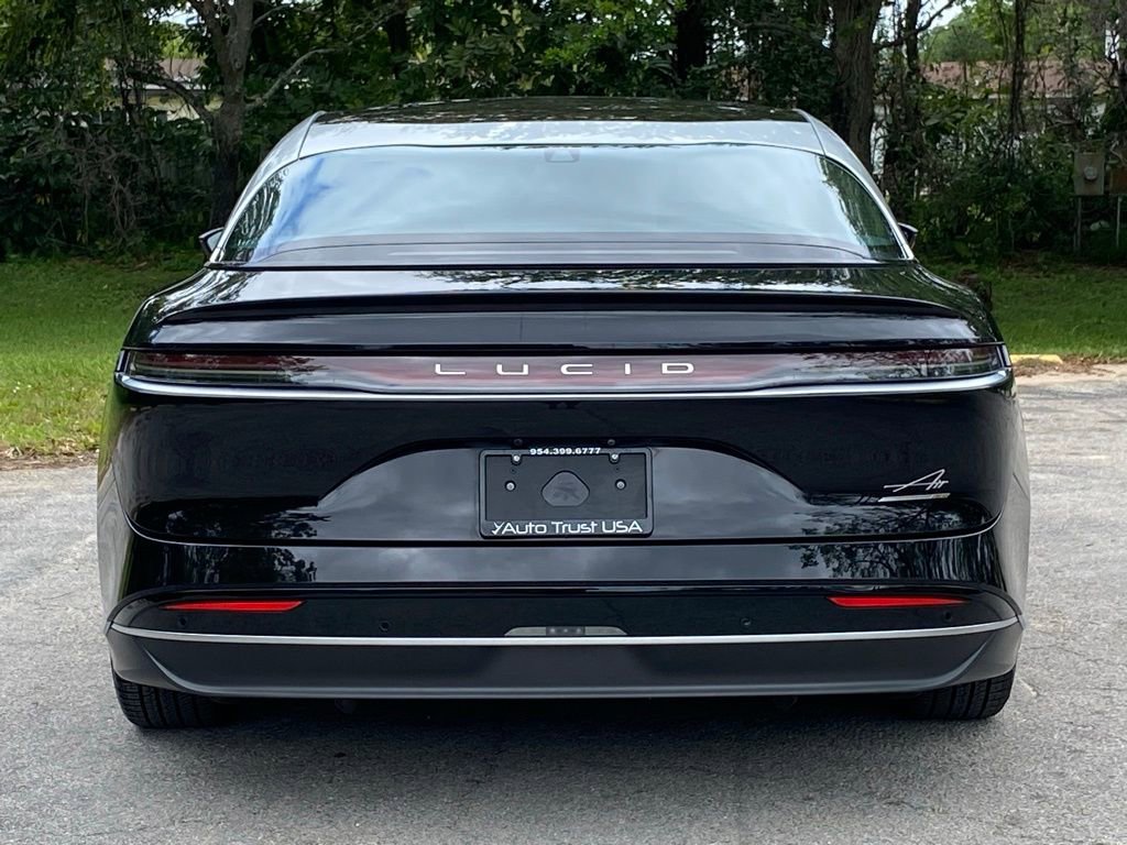Used 2023 Lucid Air Touring image 7