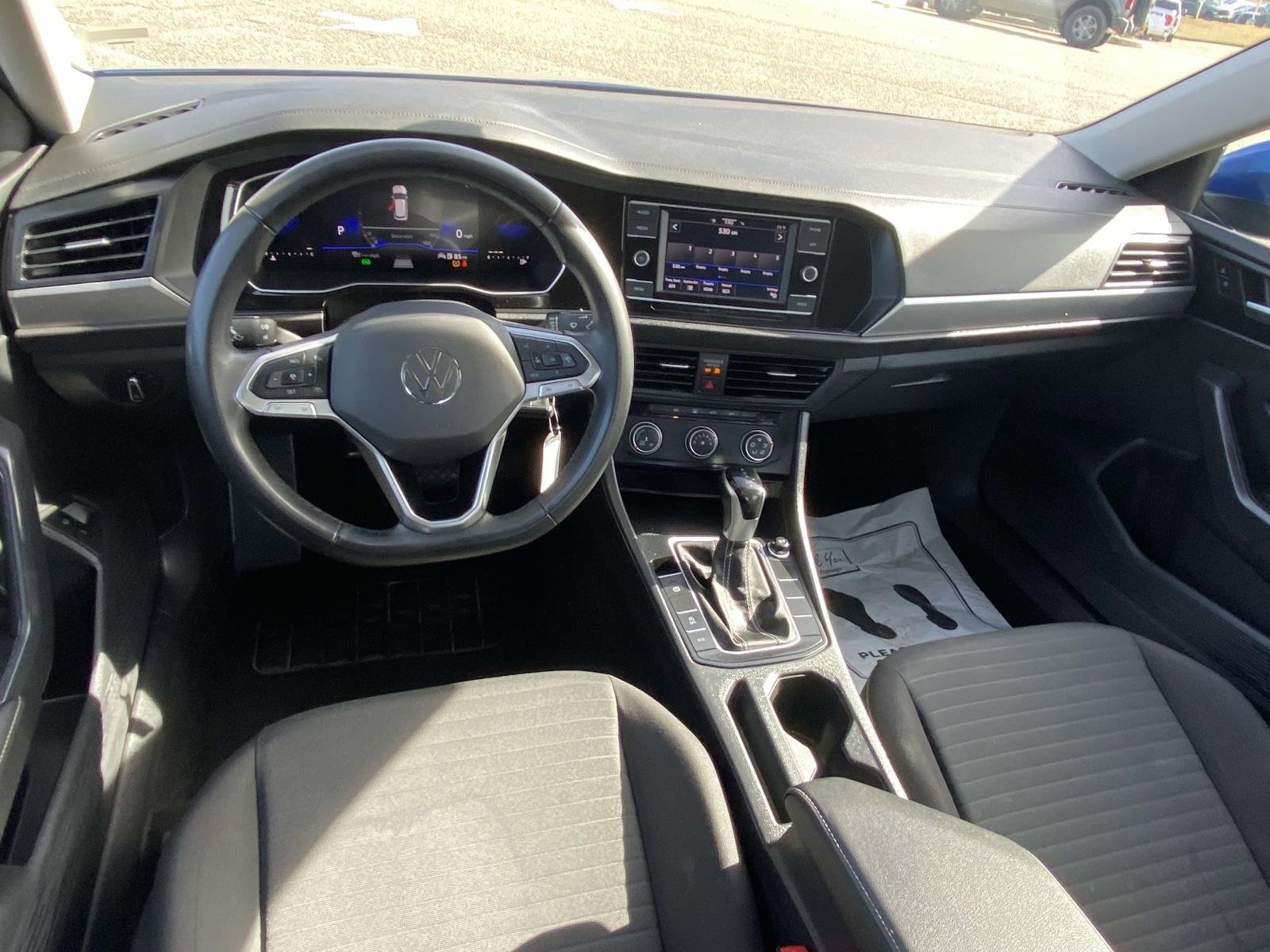 Used 2024 Volkswagen Jetta S image 12