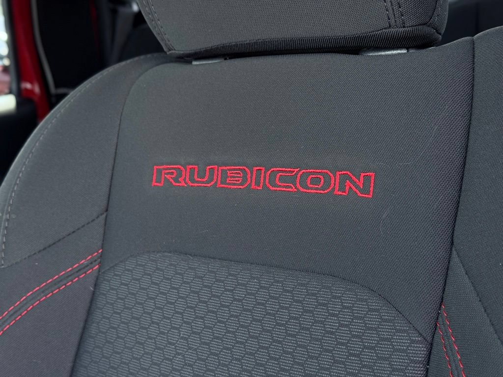 Used 2023 Jeep Gladiator Rubicon w/ Dual Top Group AWD/4WD image 16