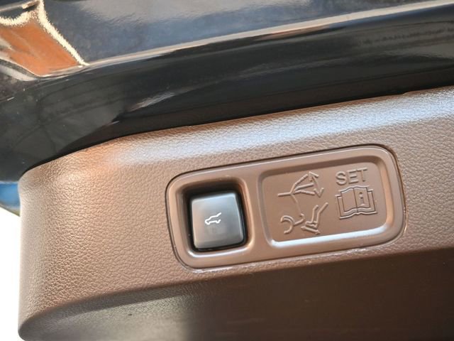 Used 2022 Ford Expedition King Ranch image 9