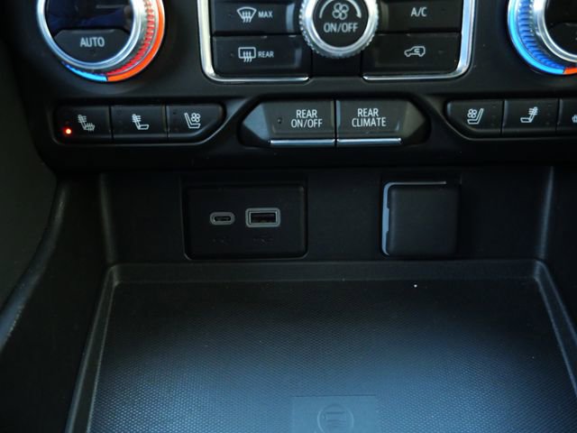 Used 2024 GMC Yukon AT4 w/ AT4 Premium Plus Package AWD/4WD image 23