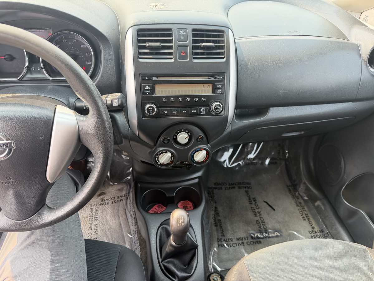 Used 2014 Nissan Versa Note S FWD image 8