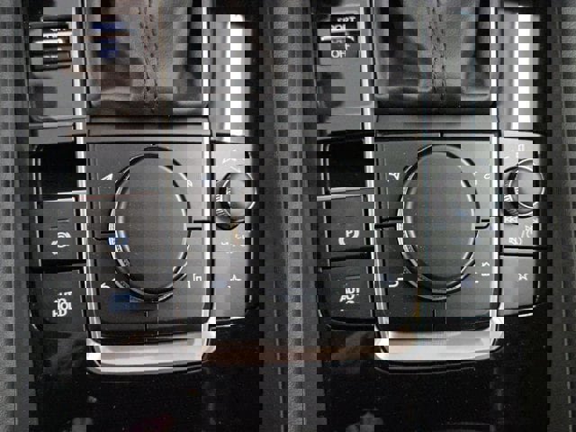 New 2025 MAZDA MAZDA3 2.5 Turbo Sedan w/Premium Plus image 6