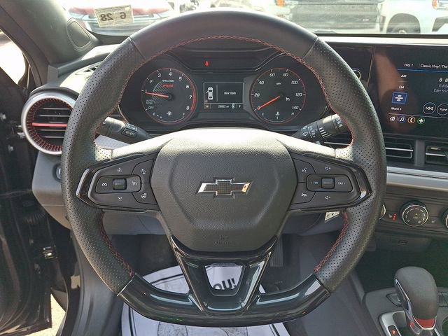 Used 2024 Chevrolet Trax RS w/ Driver Confidence Package FWD image 19